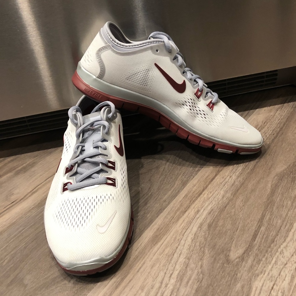 Women’s Nike Free 5.0 Sneakers